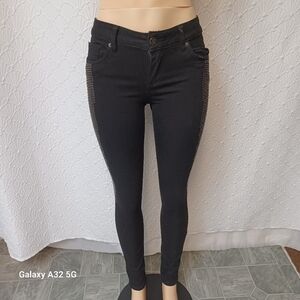 Hybrid & Company Women's Black Skinny Jeans Size 5